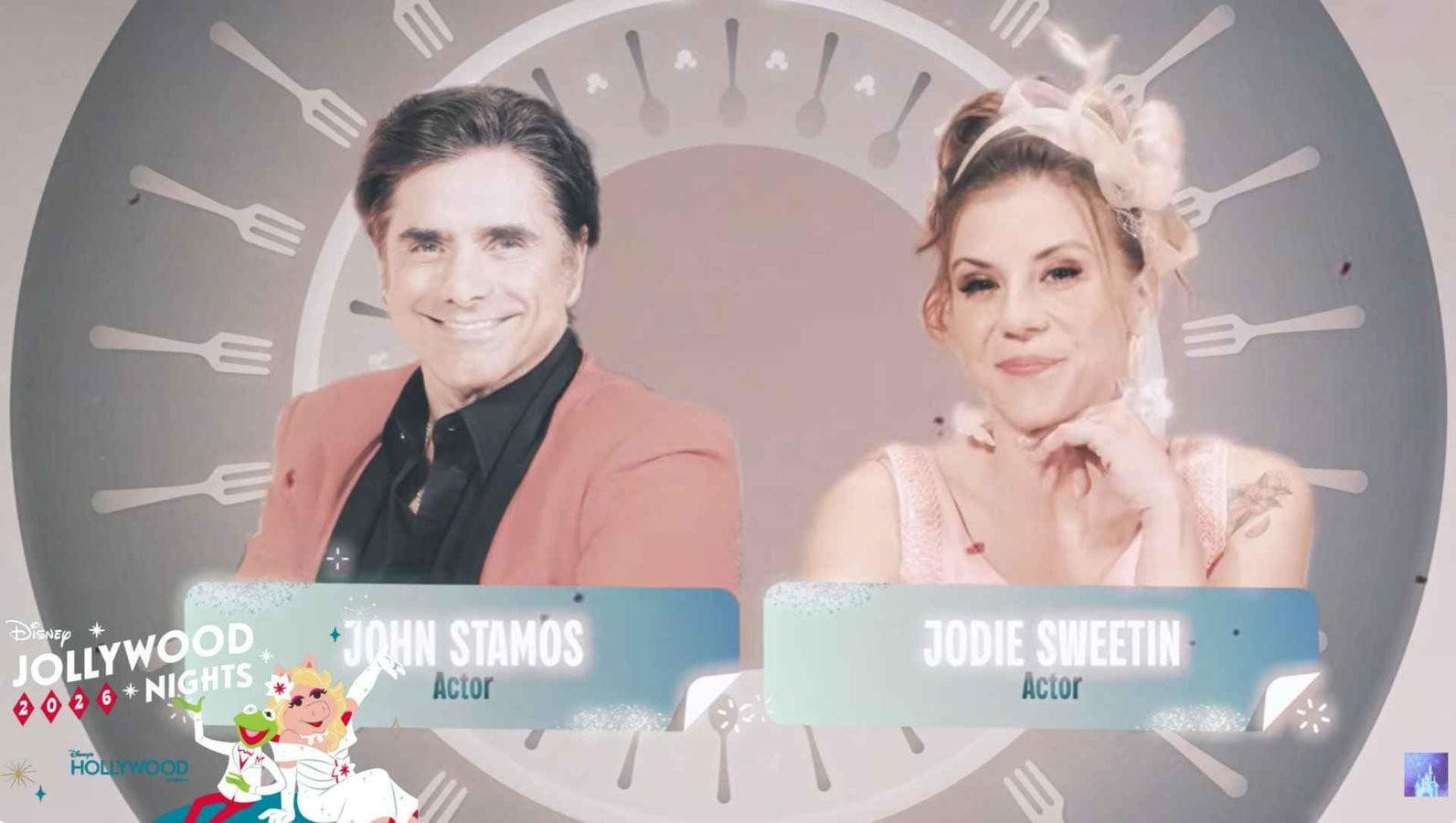 Uncle Jesse and Stephanie Tanner Give a Sneak Peek at Jollywood Nights 2026 Food